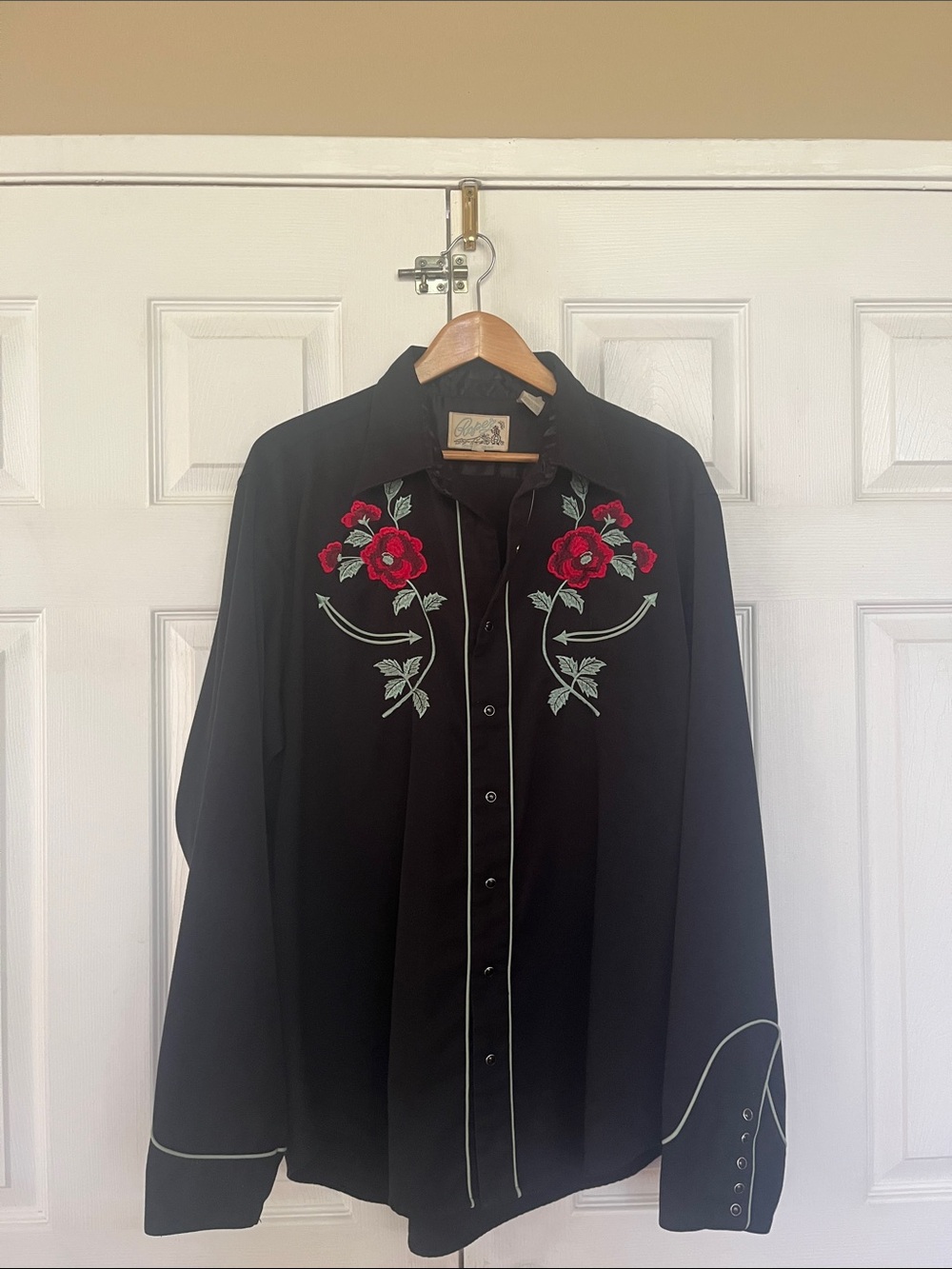 Roper top Western Art-to-Wear ROSE Embroidered snap Blouse shirt